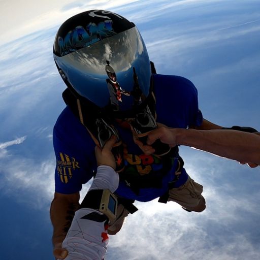 Verified Warrior representing his new Super Daddio t-shirt while bungee jumping!