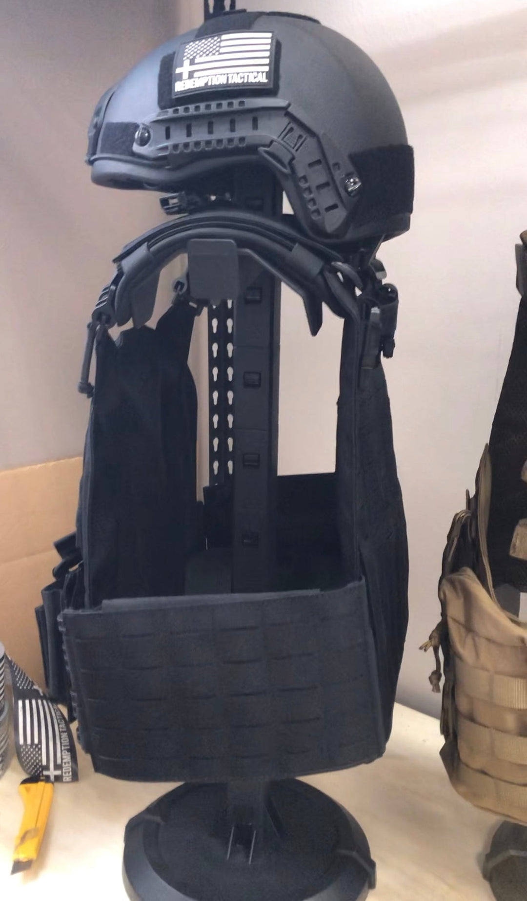 Armor Butler Stand 2.0 Holds Armor Tactical Vest Helmet Stand