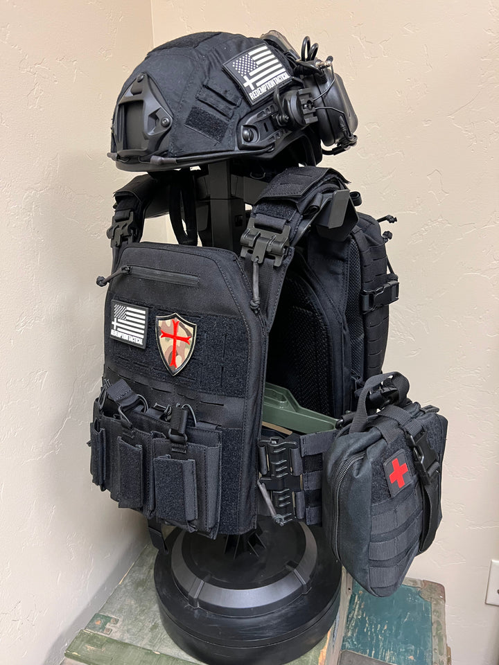 FULL KIT COMBO Crusader 2.0 XL Armor COMBO PACKAGE LIGHTWEIGHT LEVEL IV (2) 10x13.5 Front/Back Plates, Plate Carrier Bag, Medic Pouch