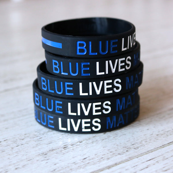 5 stacked Blue Lives Matter Wrsistbands.